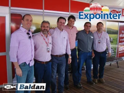 Srs. Márcio Barion, Raul Capparelli, Celso Ruiz, Alexandre Tessi, Marcos Lozano e Adriano Bossini em nosso stand.