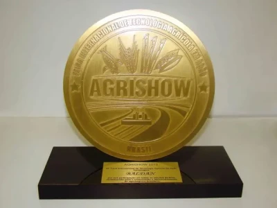 Prêmio Agrishow 2013 entregue a Baldan.
